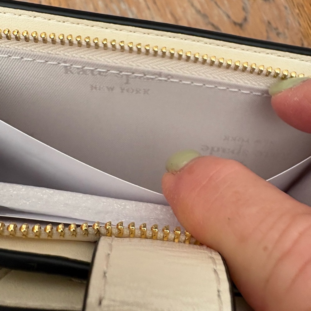 NWT Kate Spade Cream and Black Embellished Wallet - Picture 8 of 8